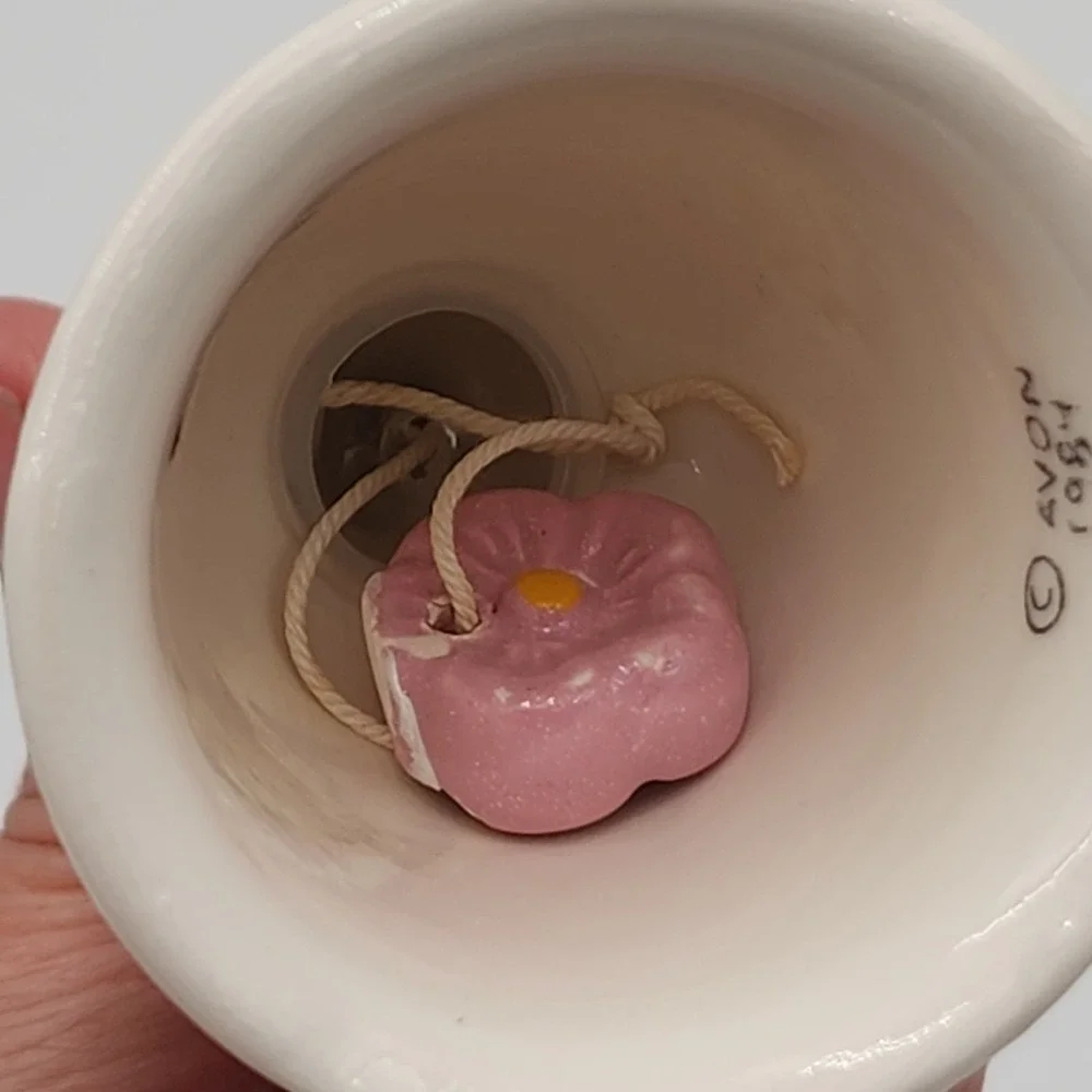 Vintage Avon Bunny Rabbit Bell Ceramic White w/Pink Flowers Weiss Brazil 1984